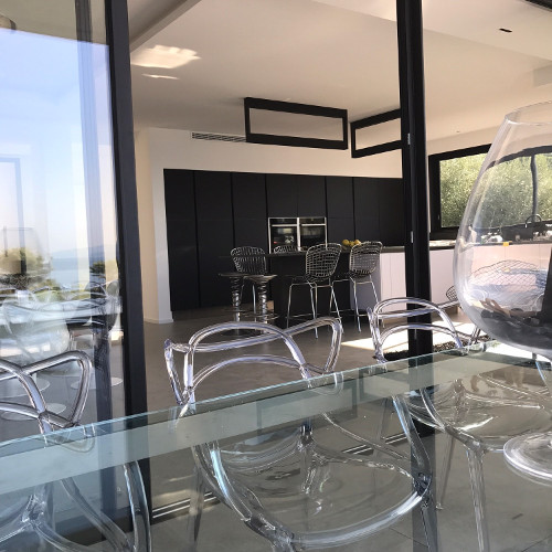 cuisine-amenagee-fonctionnelle-chaise-diamond-designer-bertoia-ajaccio