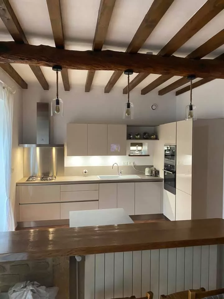 cuisine-beige-rose-ouverte-orgeval