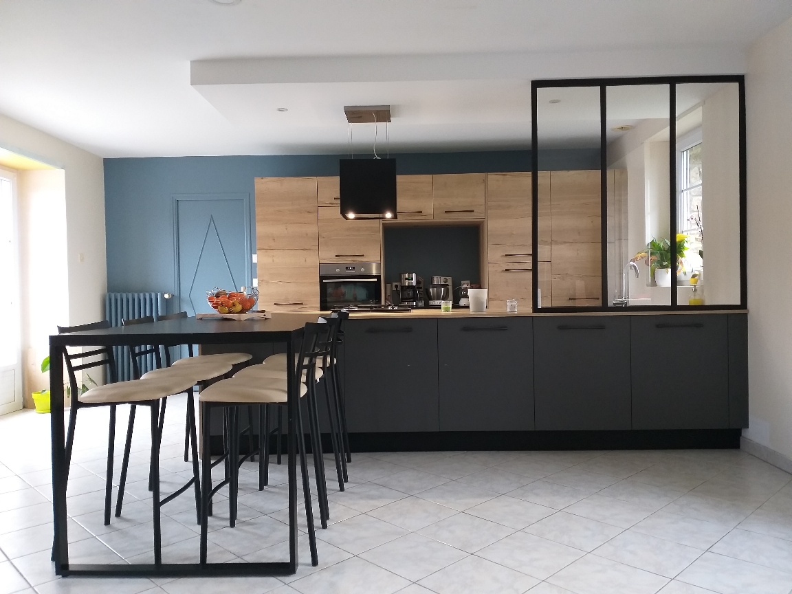 cuisine-bois-bleu-gris-laval