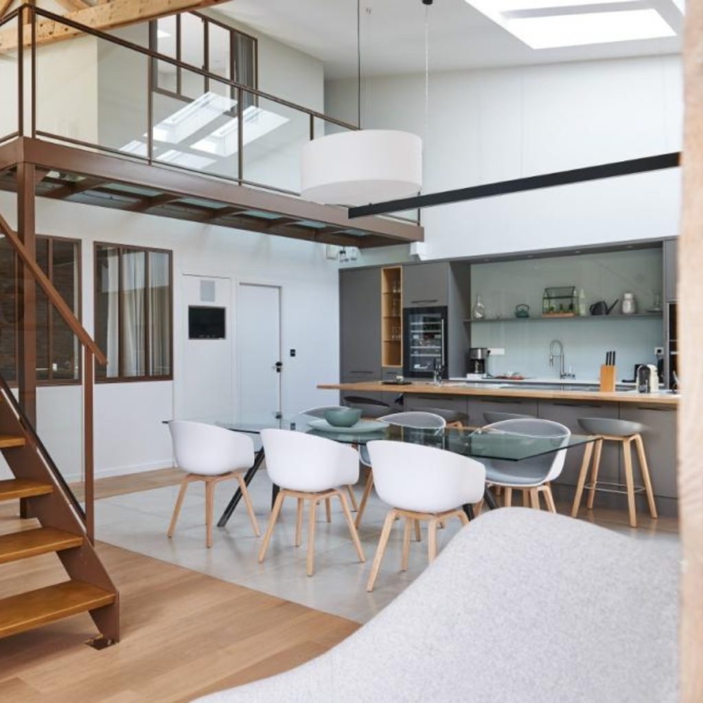 cuisine-contemporaine-grise-bois-rennes
