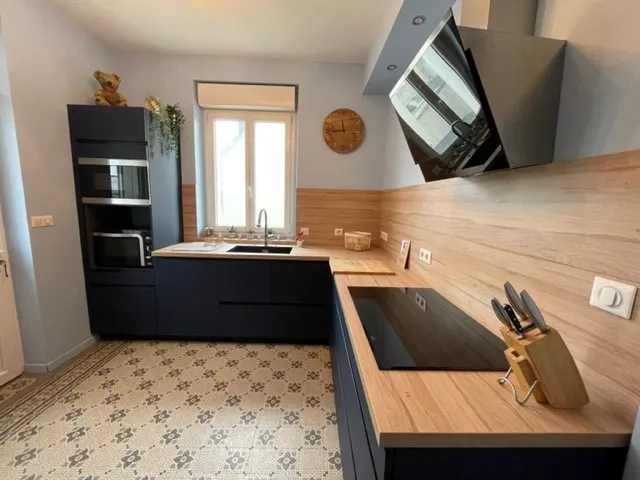 cuisine-en-L-sol-vintage-granville
