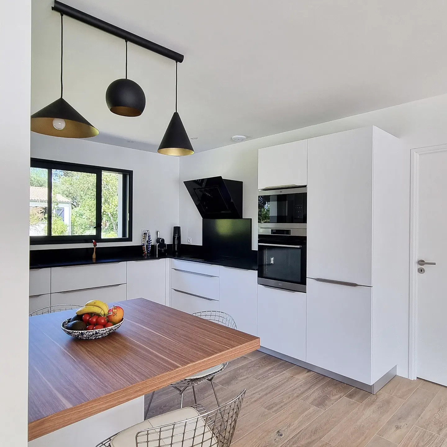 cuisine-plan-travail-granit-noir-libourne