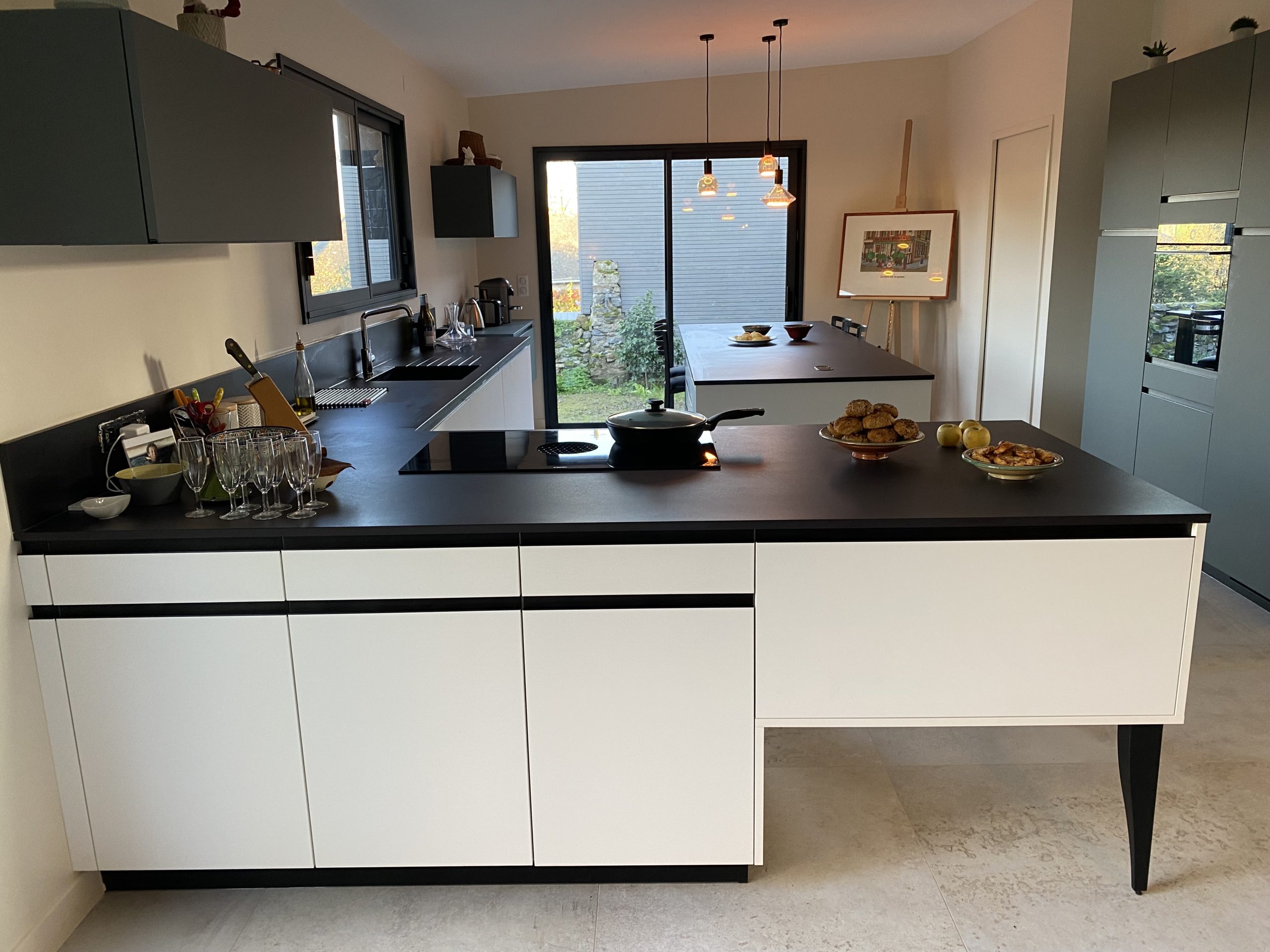 cuisine_u_avec_ilot_angers