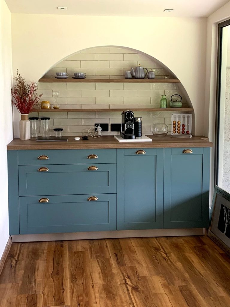 Cuisine bleue style campagne chic - Arthur Bonnet Ile Maurice