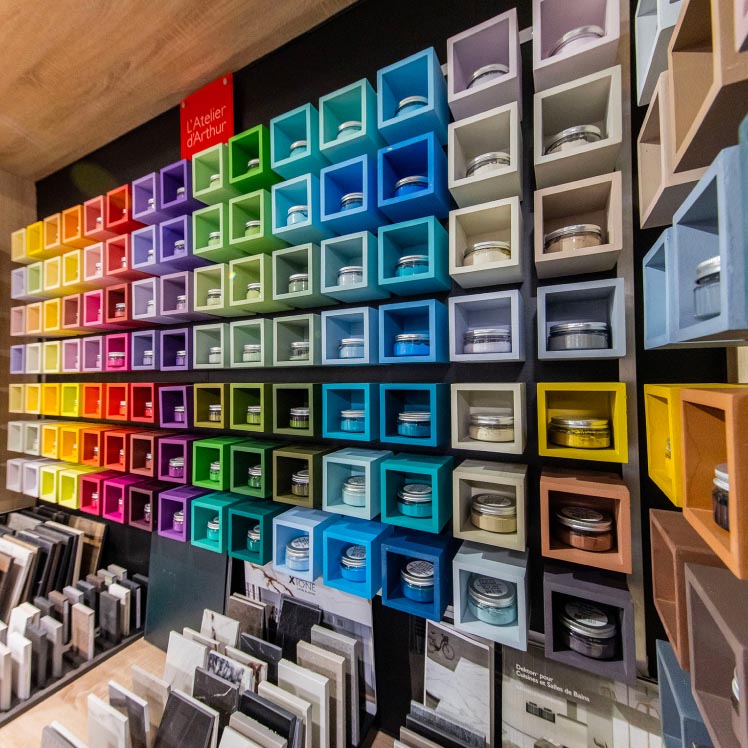 Cuisine design bleue et marbre