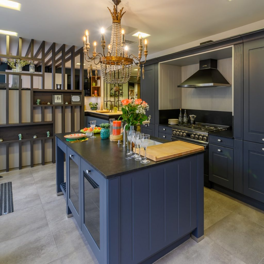 cuisine-classique-bleue-chantilly