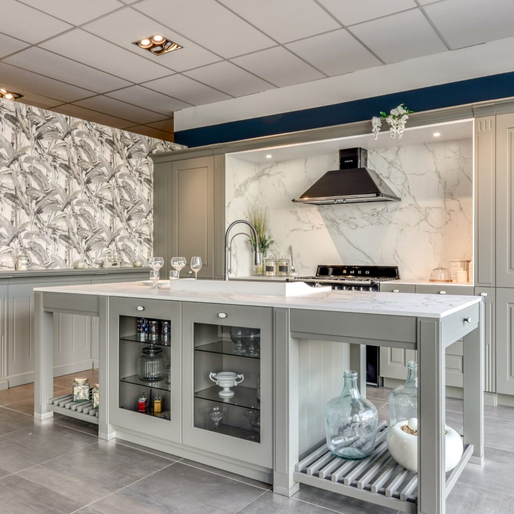 cuisine-classique-bois-beziers