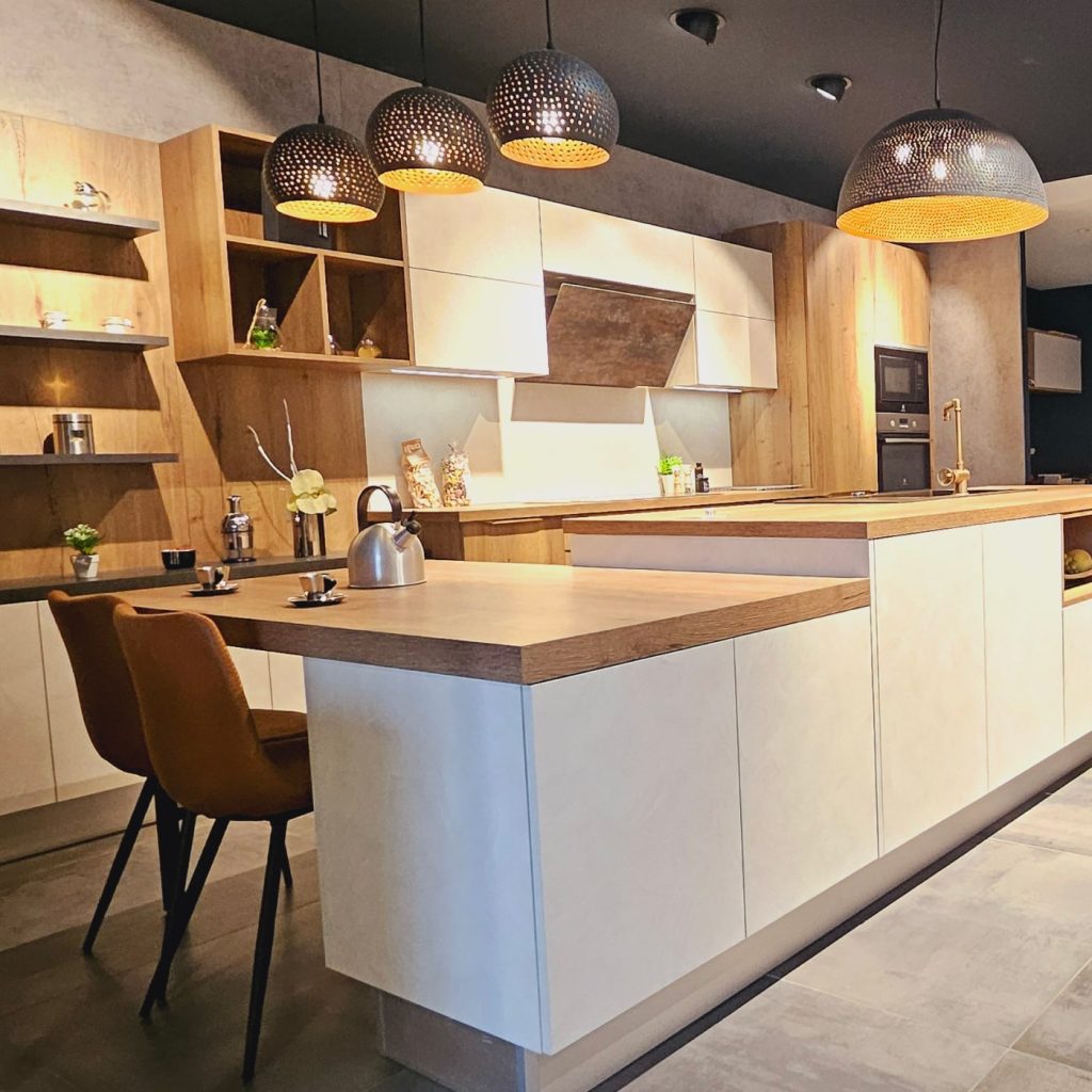 ilot-central-cuisine-six-fours-les-plages