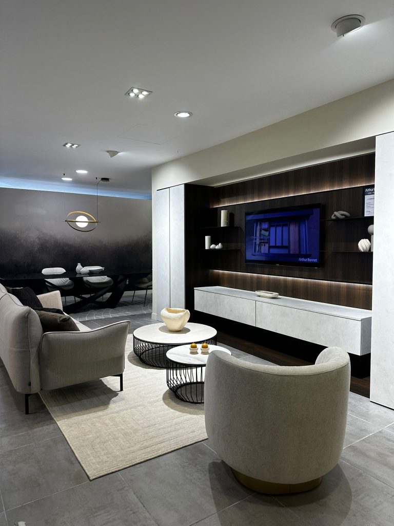 meubles-design-contemporain-arthur-bonnet-cannes