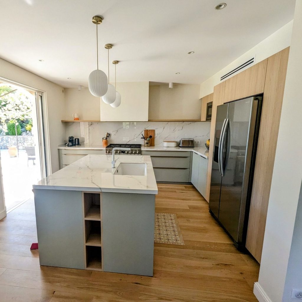 CUISINE AUX TEINTES NATURELLES