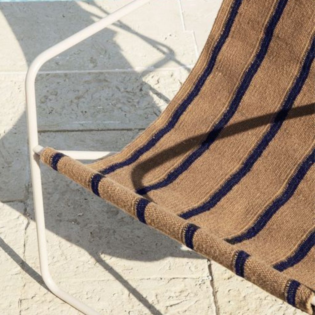 desert-lounge-chair-plastique-recyclé-ferm-living