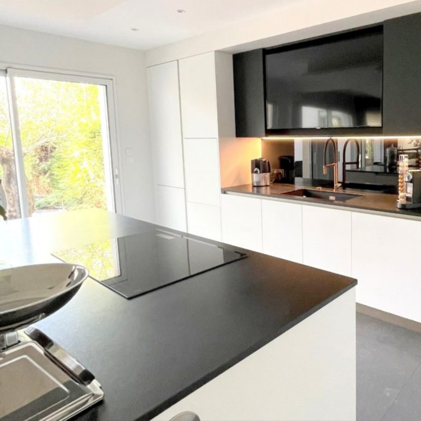 CUISINE SOPHISTIQUEE ET CONVIVIALE