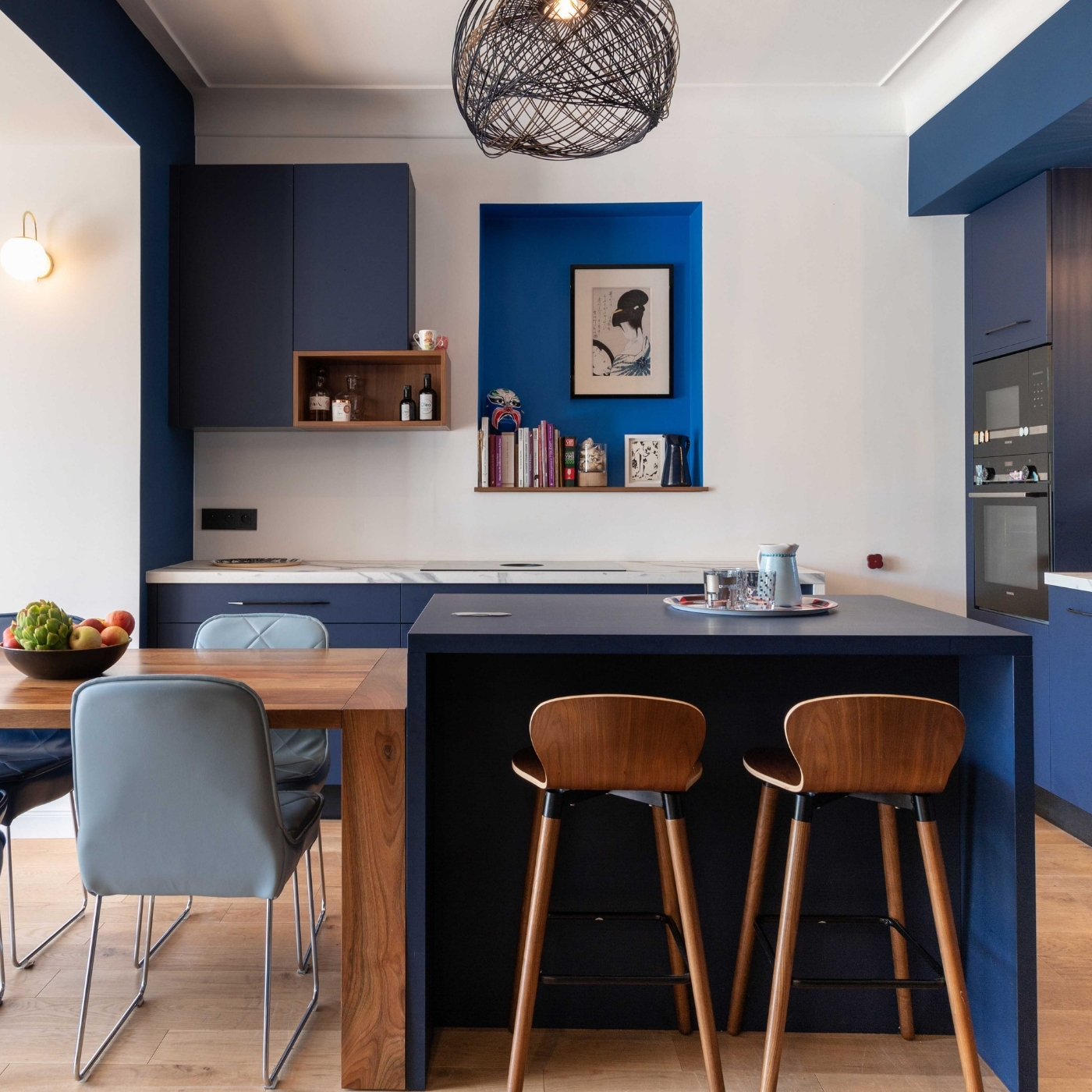 CUISINE MODERNE STYLE SCANDINAVE BLEU ET BLANCHE