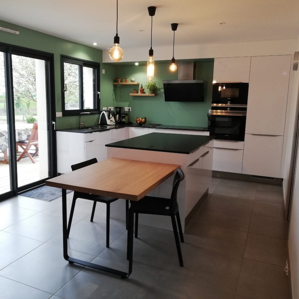 cuisine-conviviale-espace-repas-bois-laval