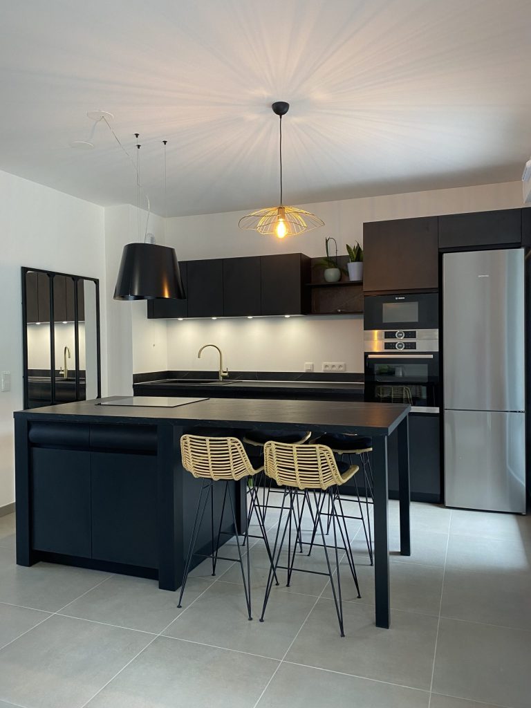 cuisine-noire-style-loft-vincennes