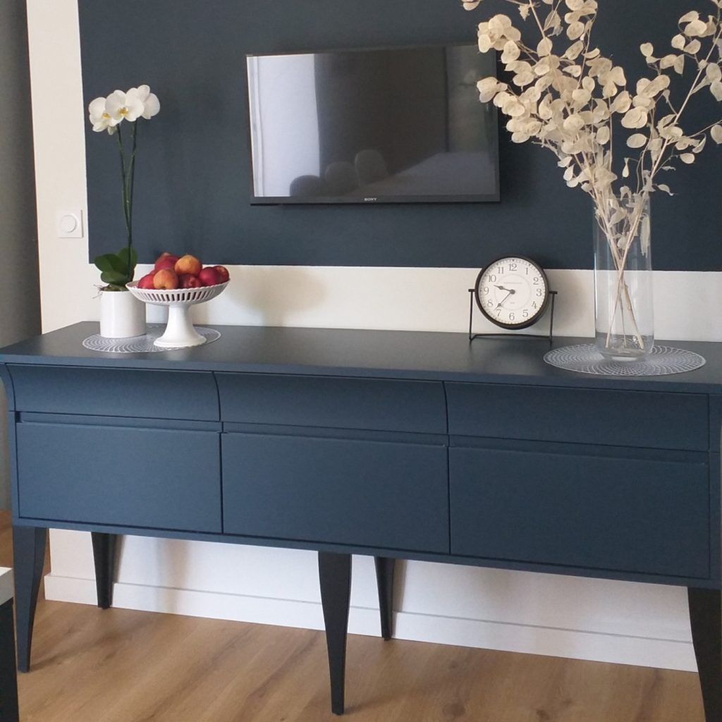 meuble-design-chic-bleu-laval