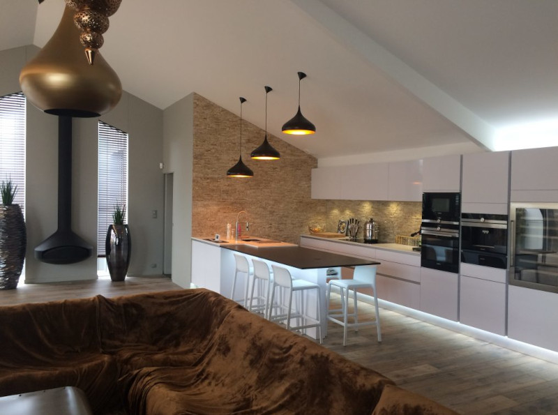 suspensions-cuisine-noires-la-roche