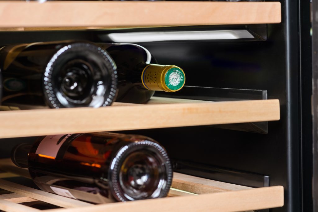 lumiere-cave-vin-avintage