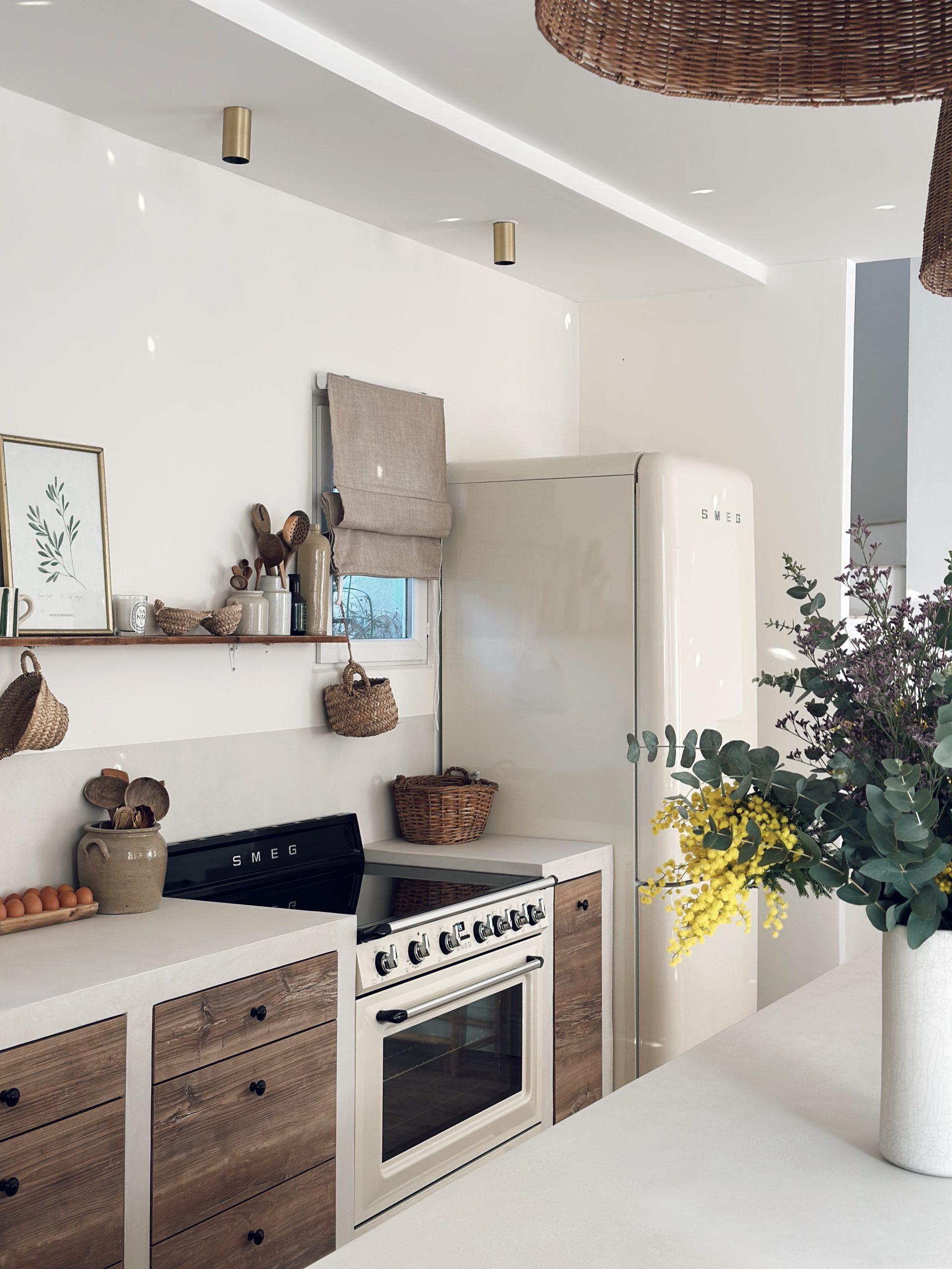 Cuisine campagne chic blanche et bois