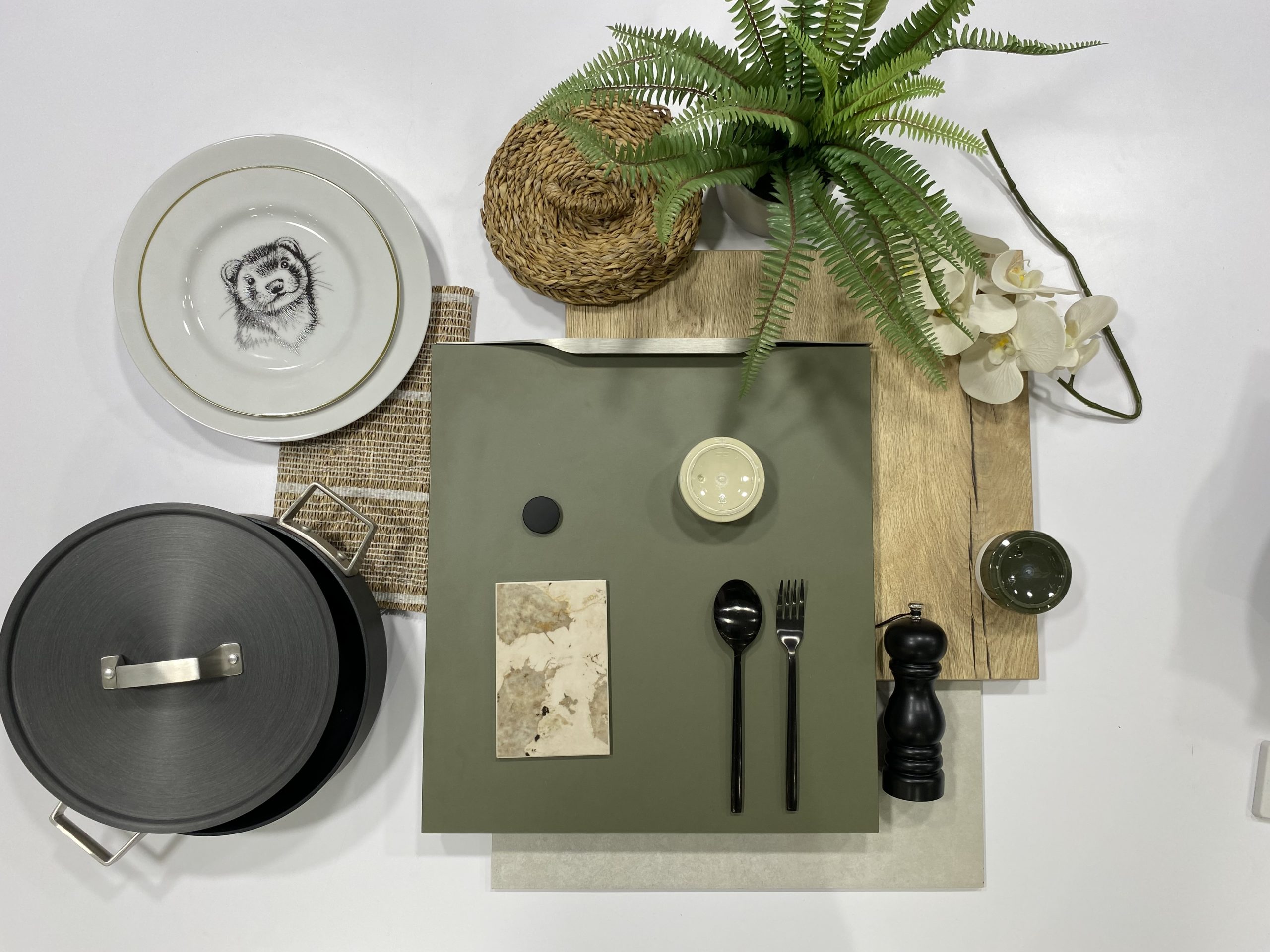 Cuisine verte kaki moderne avec îlot central bois