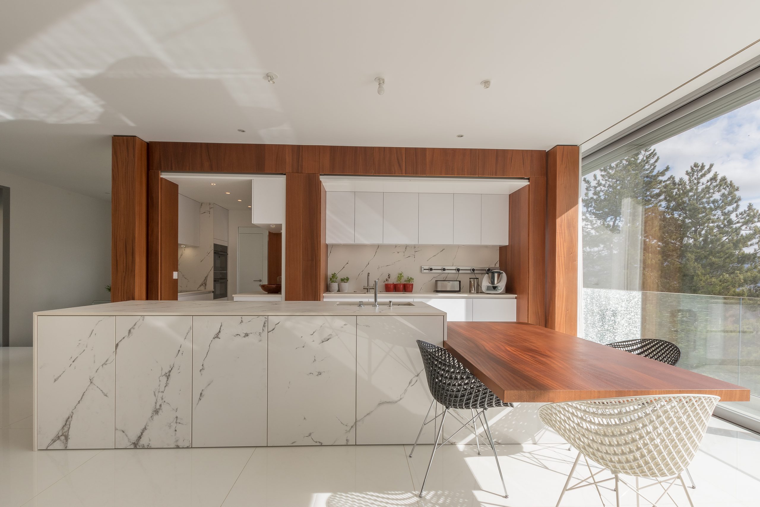 Cuisine contemporaine dans une maison d’architecte