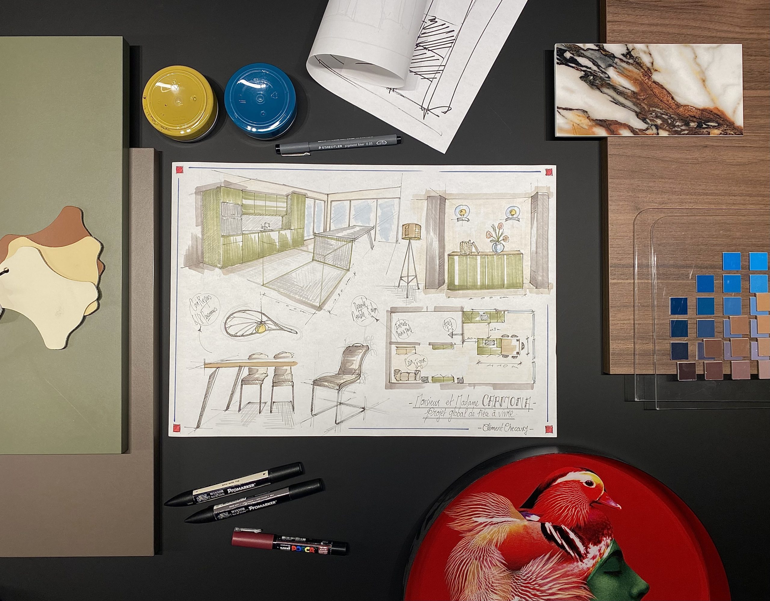 Cuisine verte et bois design et spacieuse