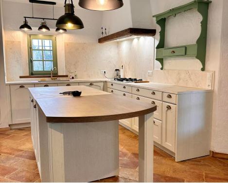 Cuisine classique de charme à la provençale