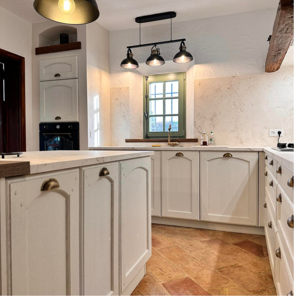 Cuisine classique de charme à la provençale