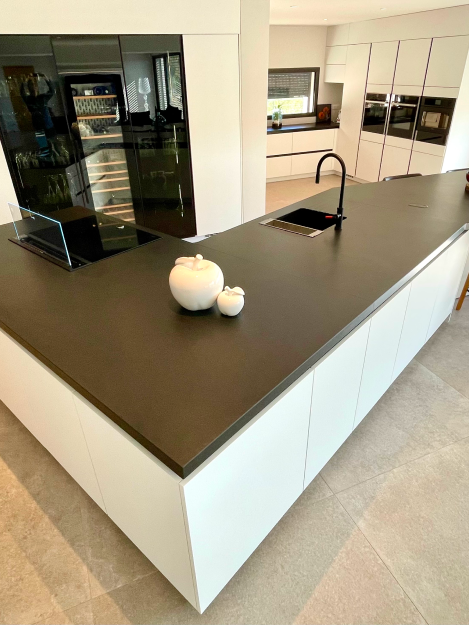 cuisine-design-moderne-noire-blanche-avignon