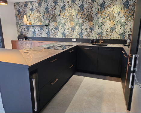 cuisine-design-noir-bois-angers