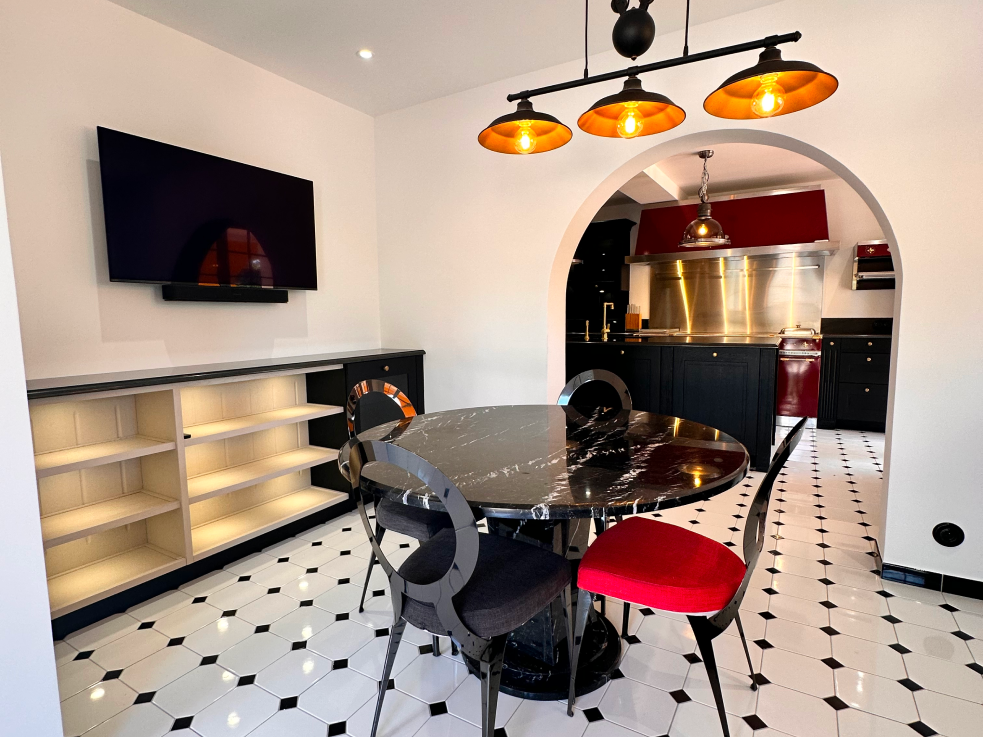 cuisine-semi-ouverte-luxueux-cannes