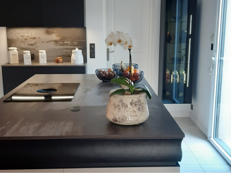 plan-travail-noir-ilot-central-angers