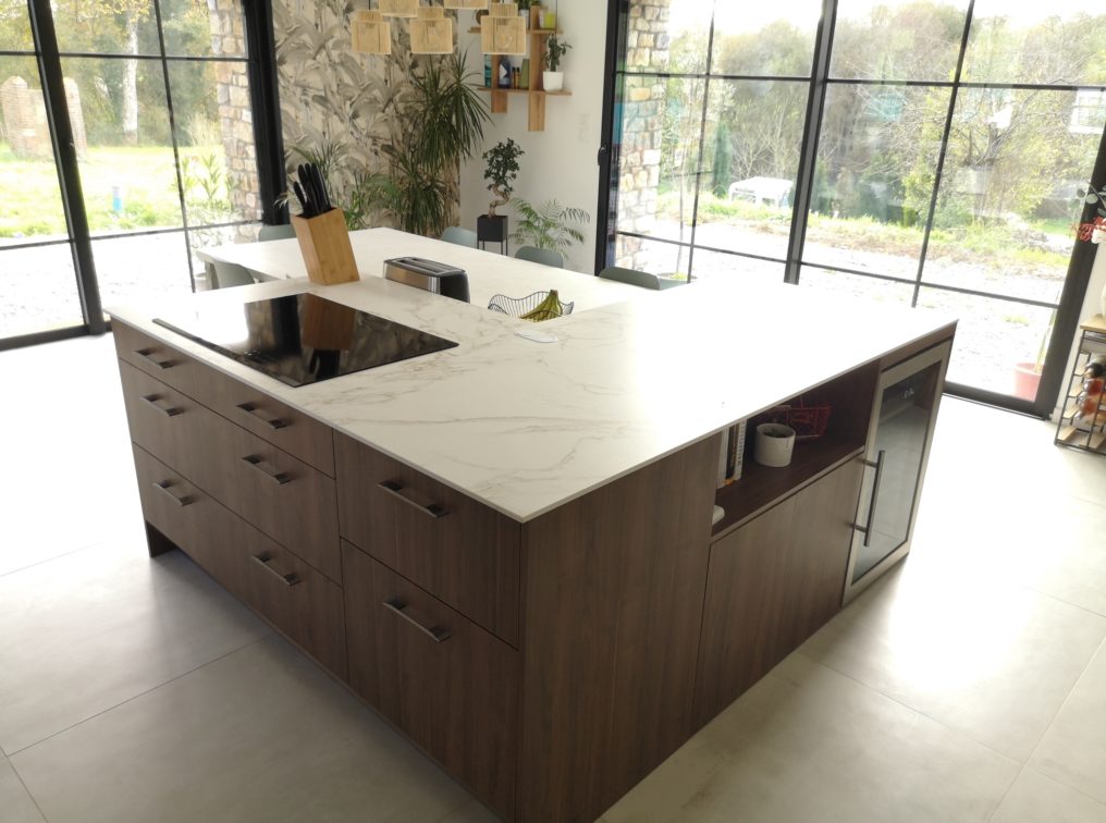 Découvrez comment le papier peint peut transformer votre espace cuisine