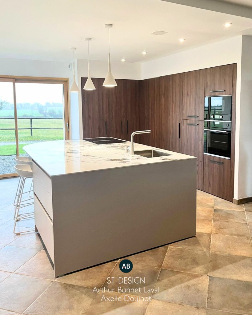 ilot-central-grande-cuisine-laval