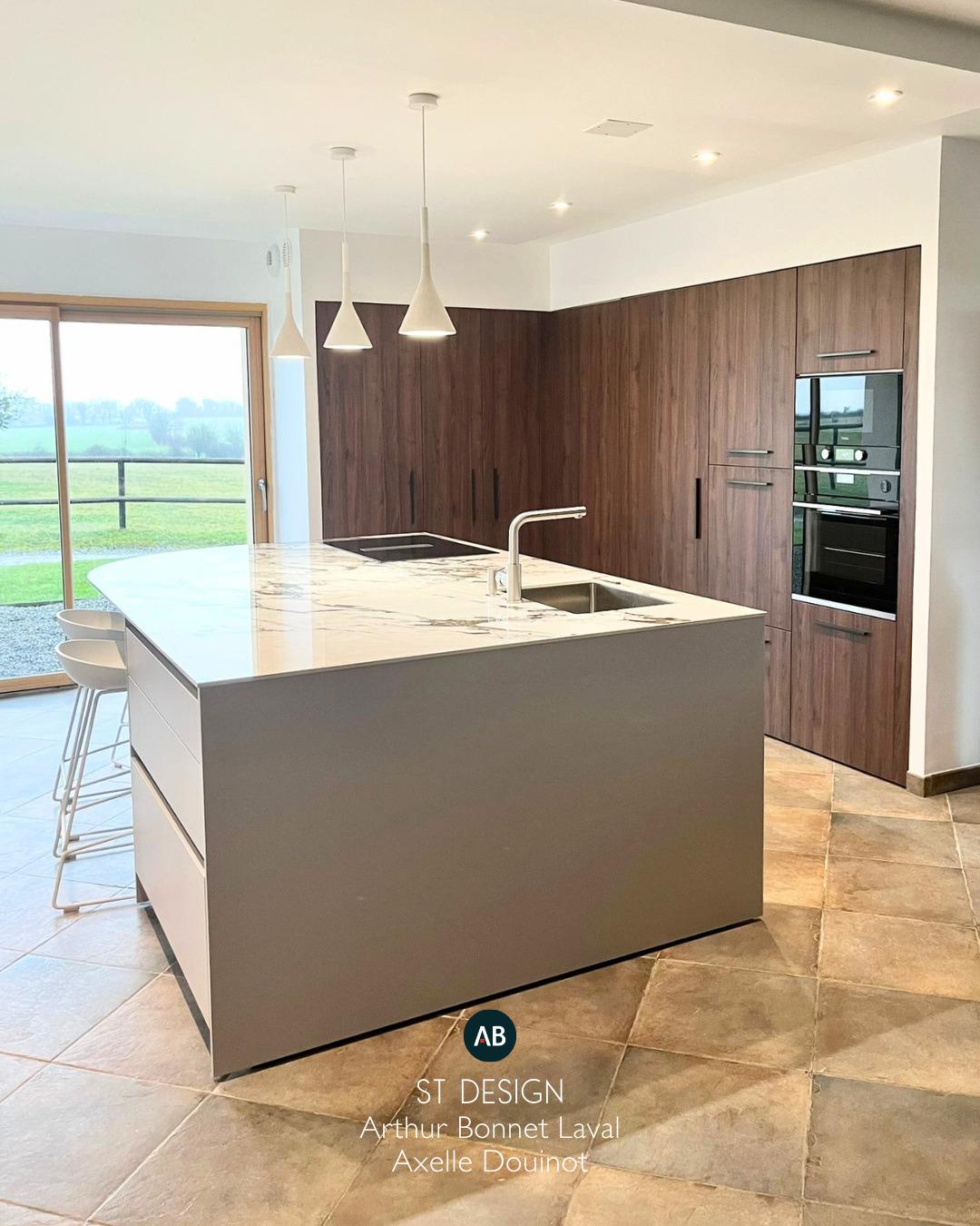 Cuisine design bois et blanche