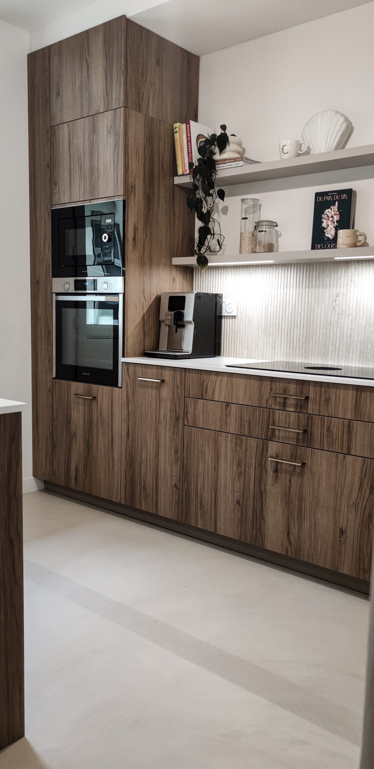 Cuisine naturelle et moderne en bois