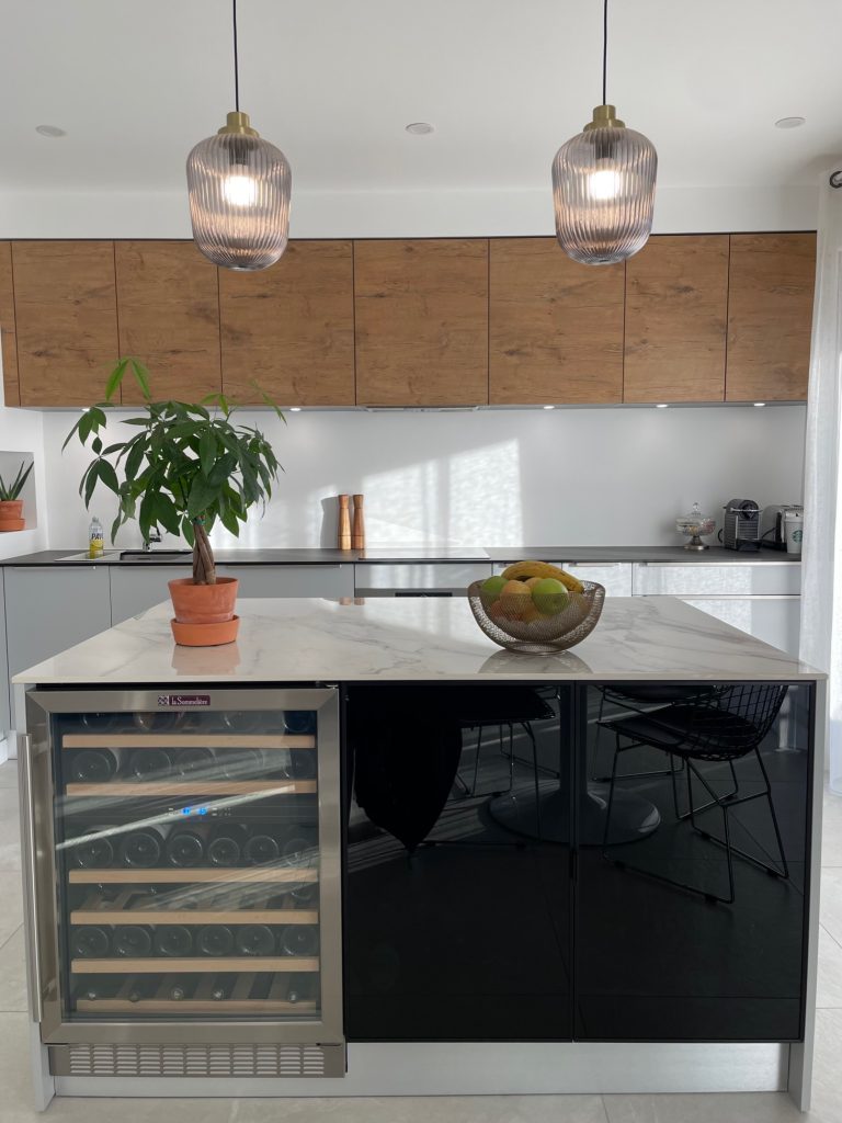 Cuisine avec îlot central : styles, prix et aménagements