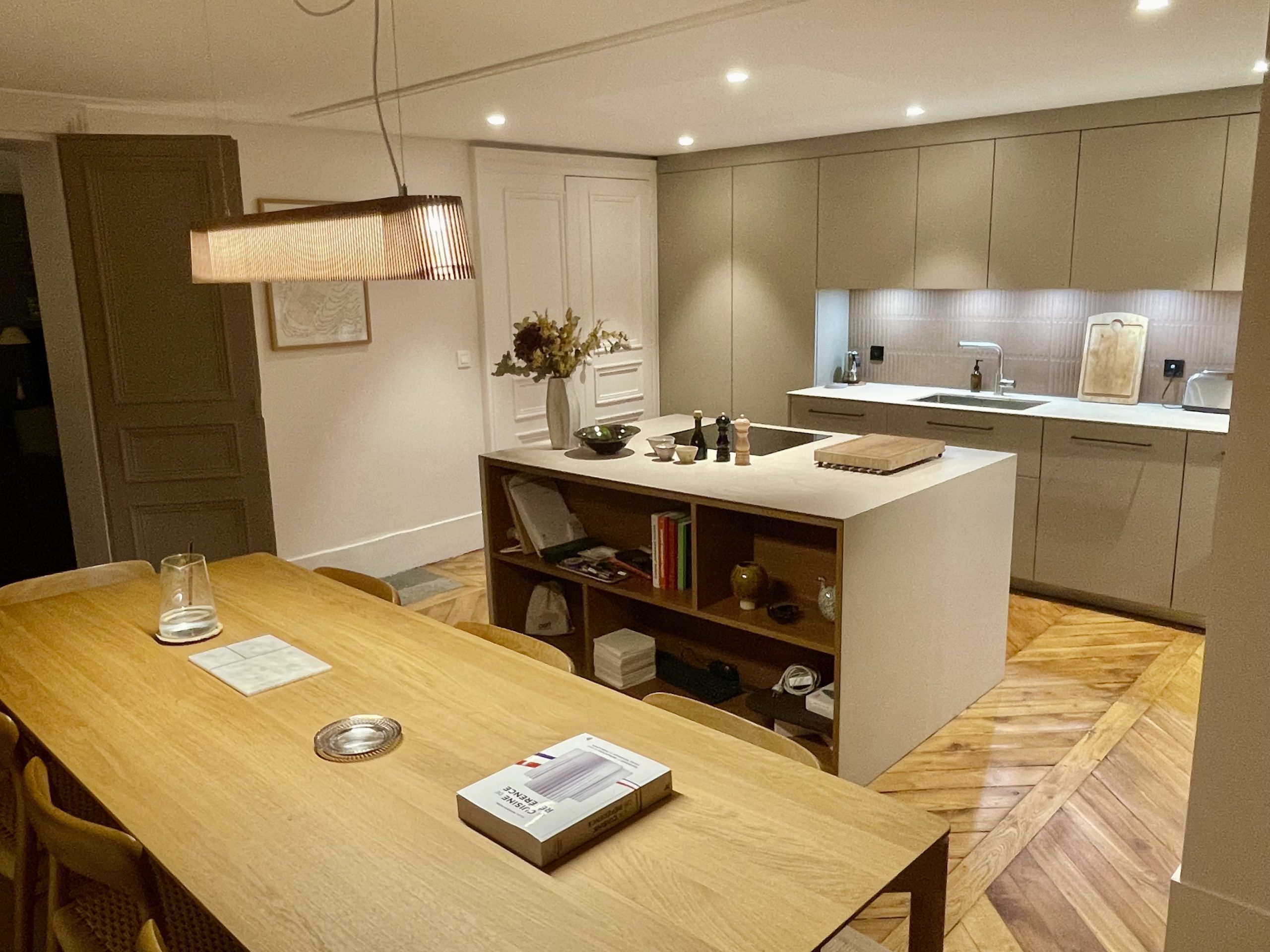 Cuisine design en L sable de lune