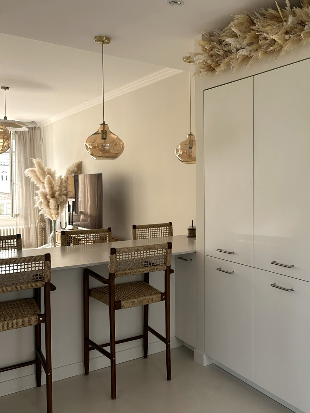 Cuisine bohème chic aux lignes épurées