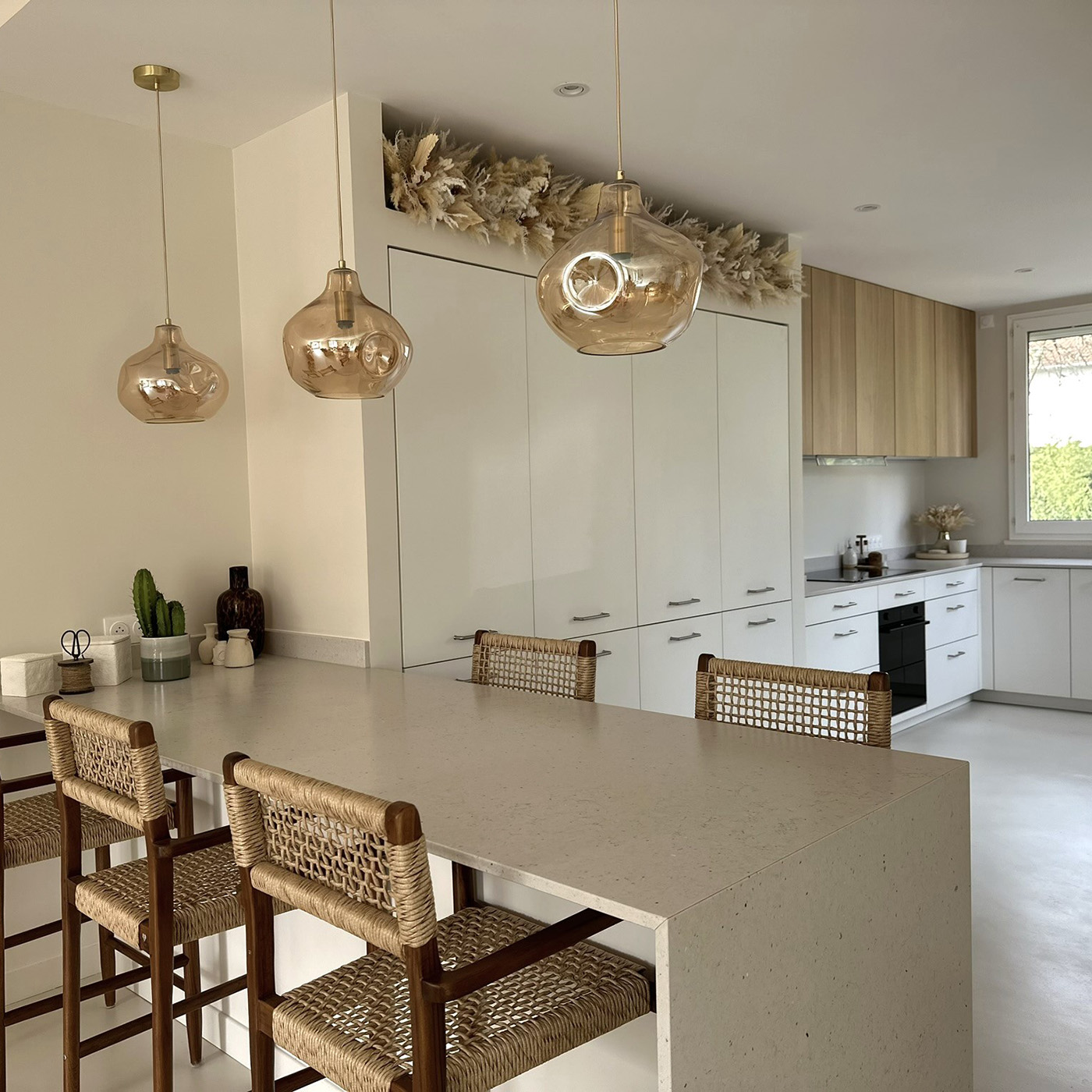 Cuisine bohème chic aux lignes épurées