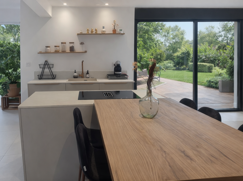 ilot-central-bois-noyer-arthur-bonnet-nimes