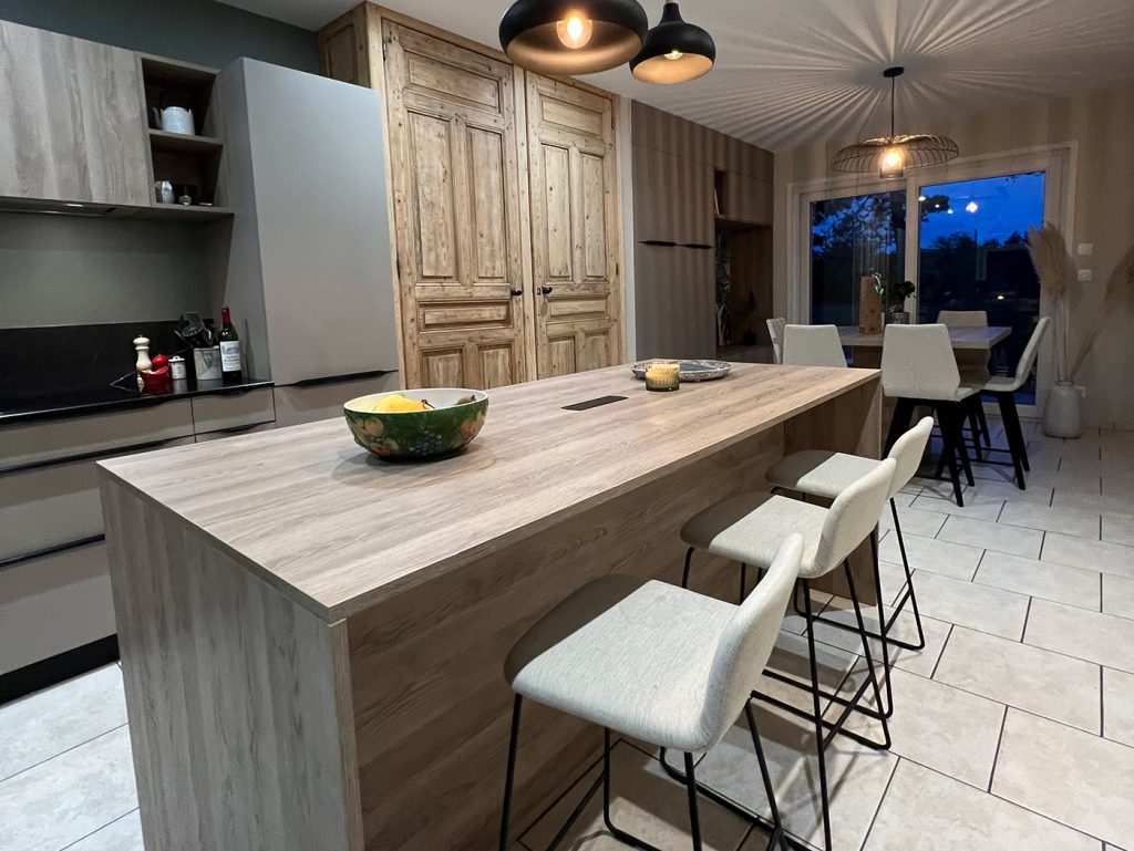 îlot-convivial-moderne-porte-bois-Arthur-bonnet-arras