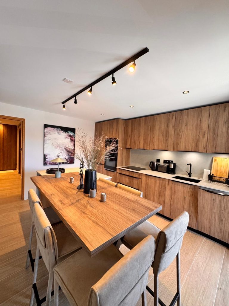 cuisine-en-longueur-bois-arthur-bonnet-saint-egreve